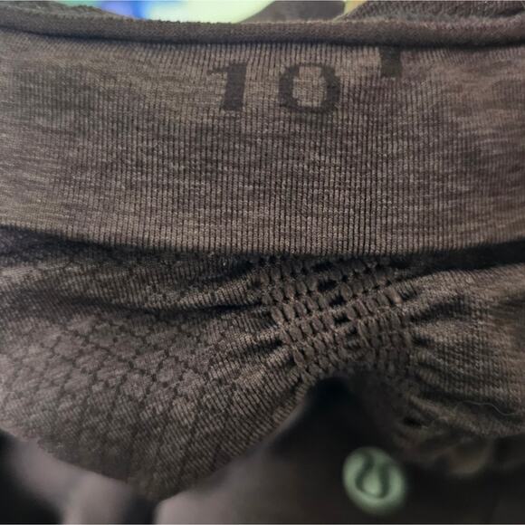 Lululemon In The Flow Crop II Heathered Bordeaux Drama Leggings Size 10 - Picture 4 of 8